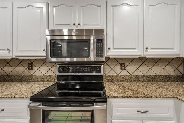 113 E Snowmass Drive, Yukon, OK 73099