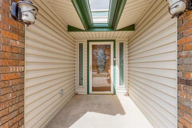 113 E Snowmass Drive, Yukon, OK 73099