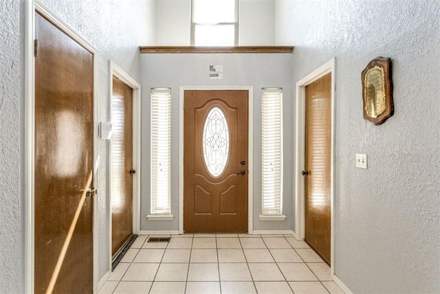113 E Snowmass Drive, Yukon, OK 73099