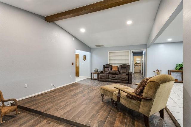113 E Snowmass Drive, Yukon, OK 73099