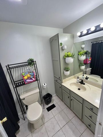2925 Dexter Court, Evansville, IN 47714