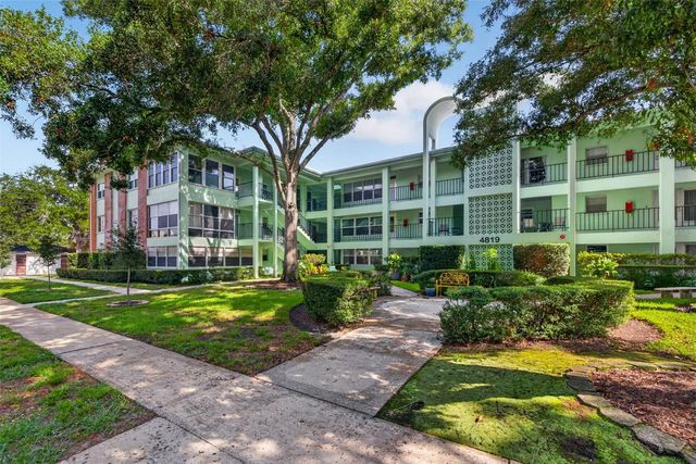 4819 8TH AVENUE N 201, St Petersburg, FL 33713