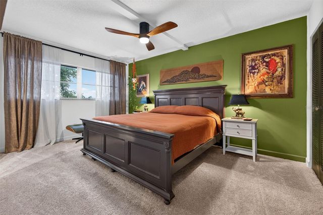 4819 8TH AVENUE N 201, St Petersburg, FL 33713