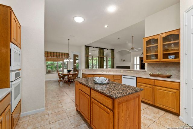 23 Grassmarket, San Antonio, TX 78259