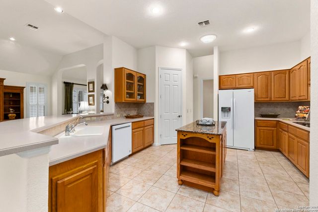 23 Grassmarket, San Antonio, TX 78259