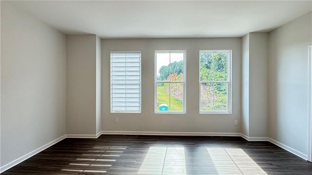 1475 Creekside Circle NW, Atlanta, GA 30318