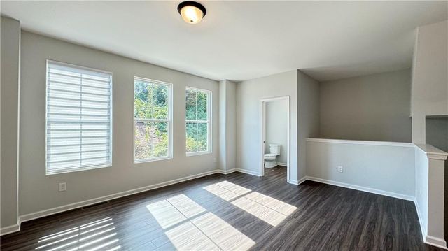 1475 Creekside Circle NW, Atlanta, GA 30318