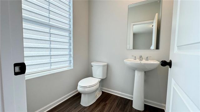 1475 Creekside Circle NW, Atlanta, GA 30318
