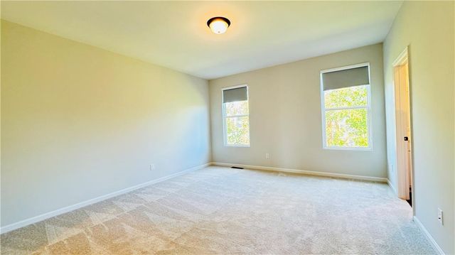 1475 Creekside Circle NW, Atlanta, GA 30318