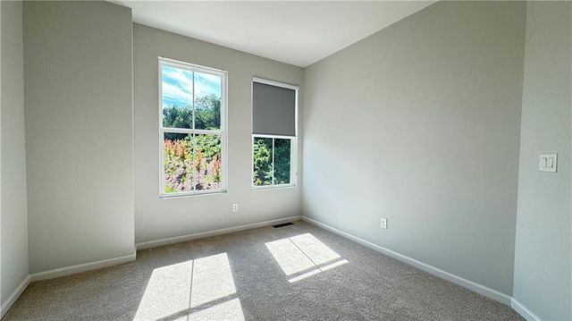 1475 Creekside Circle NW, Atlanta, GA 30318