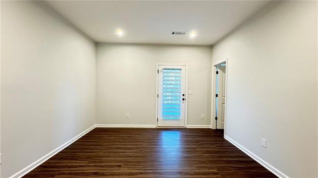 1475 Creekside Circle NW, Atlanta, GA 30318