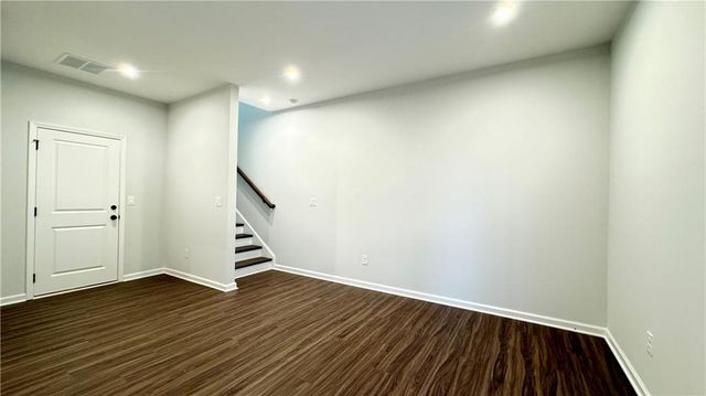 1475 Creekside Circle NW, Atlanta, GA 30318