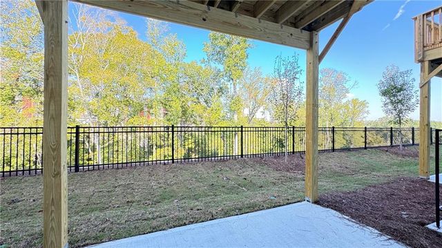 1475 Creekside Circle NW, Atlanta, GA 30318