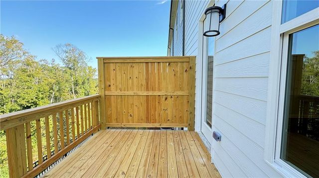 1475 Creekside Circle NW, Atlanta, GA 30318