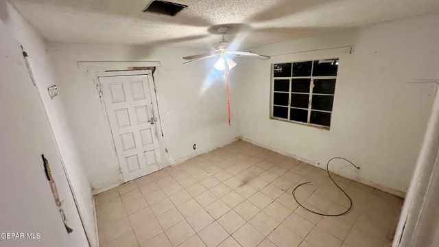 8013 PANDORA Street, El Paso, TX 79904