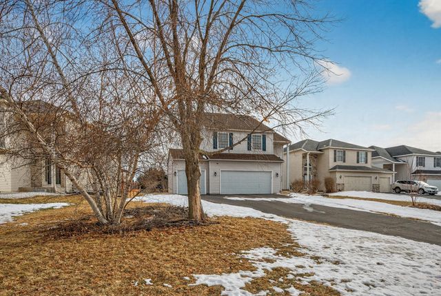8588 Savanna Oaks Lane, Woodbury, MN 55125