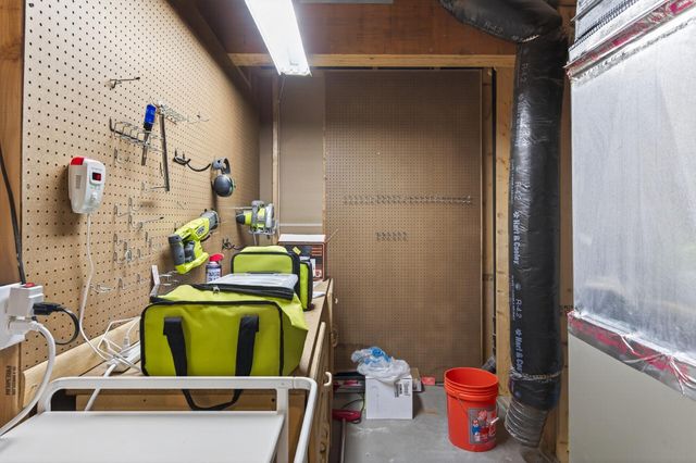 8588 Savanna Oaks Lane, Woodbury, MN 55125