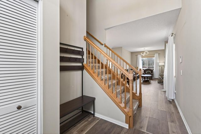 8588 Savanna Oaks Lane, Woodbury, MN 55125