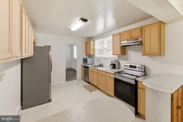 1310 MCKINLEY AVE, West Deptford, NJ 08096