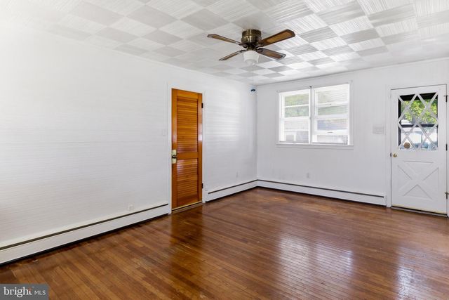 1310 MCKINLEY AVE, West Deptford, NJ 08096