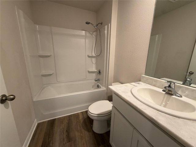 5831 SILVER MOONLIGHT DRIVE, Palmetto, FL 34221