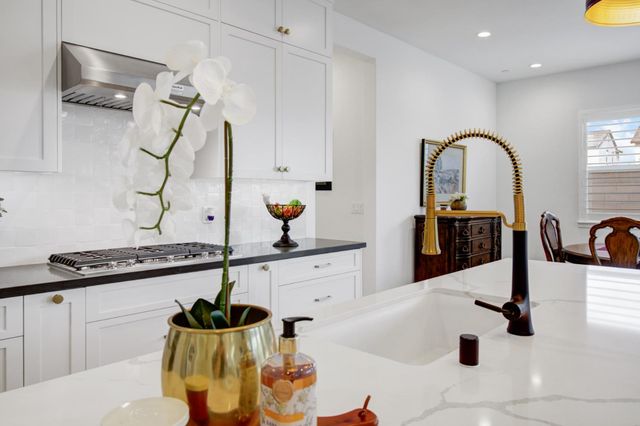 3622 Edgewood Ct, Folsom, CA 95630