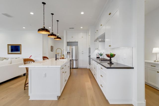 3622 Edgewood Ct, Folsom, CA 95630