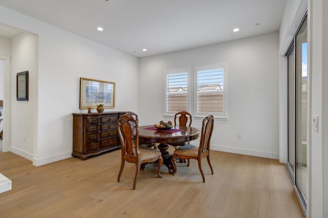 3622 Edgewood Ct, Folsom, CA 95630