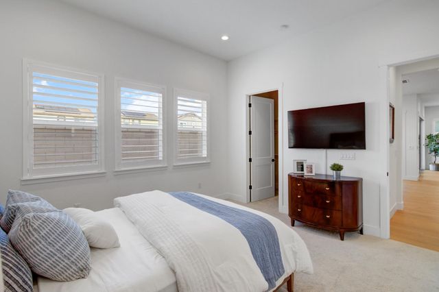 3622 Edgewood Ct, Folsom, CA 95630