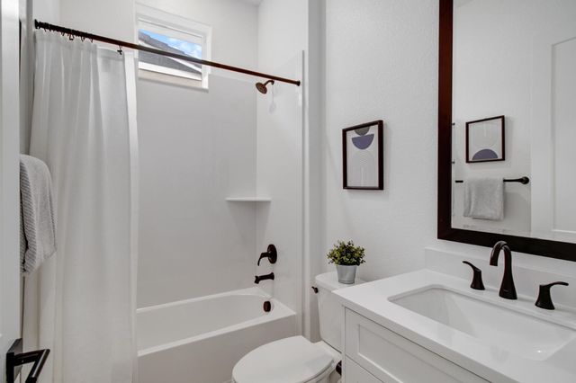 3622 Edgewood Ct, Folsom, CA 95630