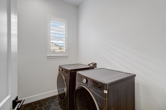 3622 Edgewood Ct, Folsom, CA 95630