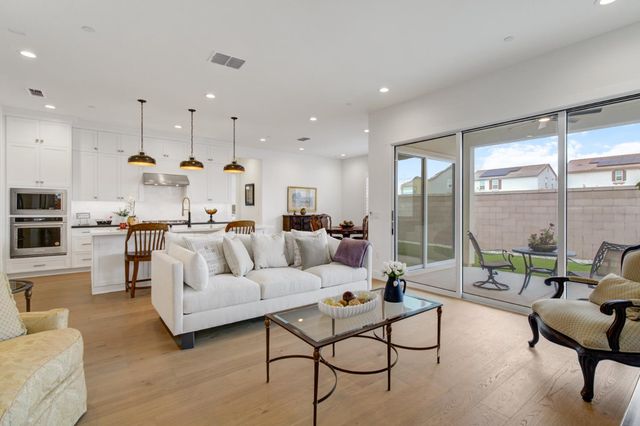 3622 Edgewood Ct, Folsom, CA 95630