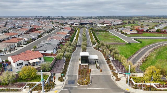 3622 Edgewood Ct, Folsom, CA 95630