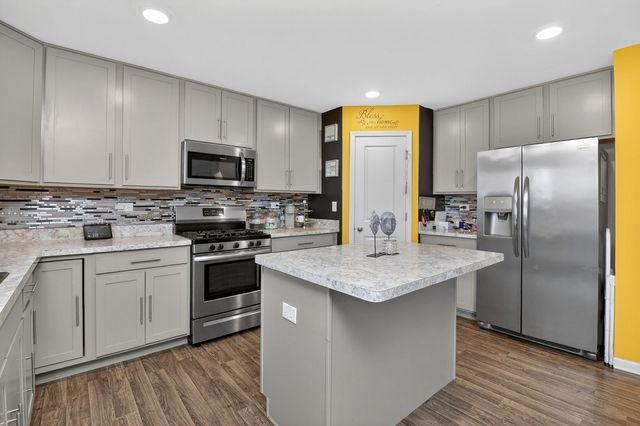 1213 Prairie Creek Trail, Joliet, IL 60431