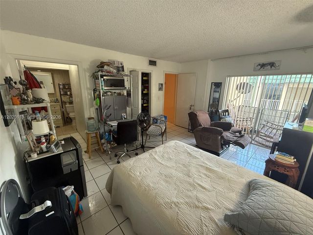 6780 W 2nd Ct 313, Hialeah, FL 33012