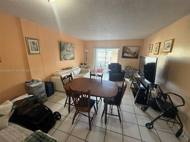 6780 W 2nd Ct 313, Hialeah, FL 33012