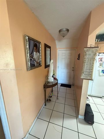 6780 W 2nd Ct 313, Hialeah, FL 33012