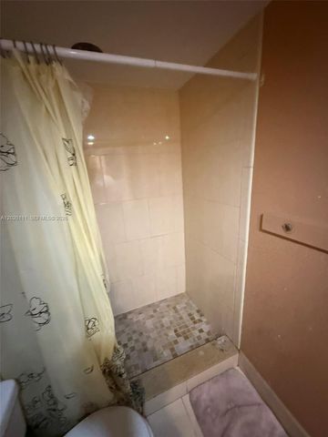 6780 W 2nd Ct 313, Hialeah, FL 33012