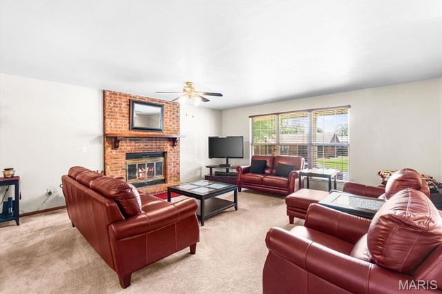14 Sandwedge Drive, Belleville, IL 62220
