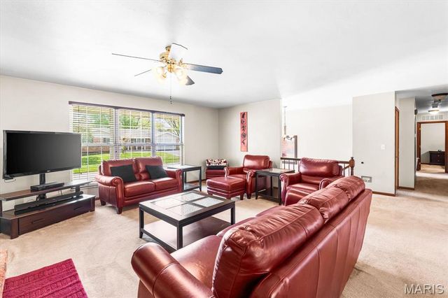 14 Sandwedge Drive, Belleville, IL 62220