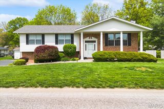 14 Sandwedge Drive, Belleville, IL 62220