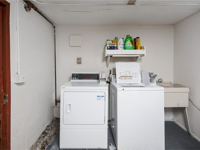 297 College St Apt C-4, Burlington, VT 05401