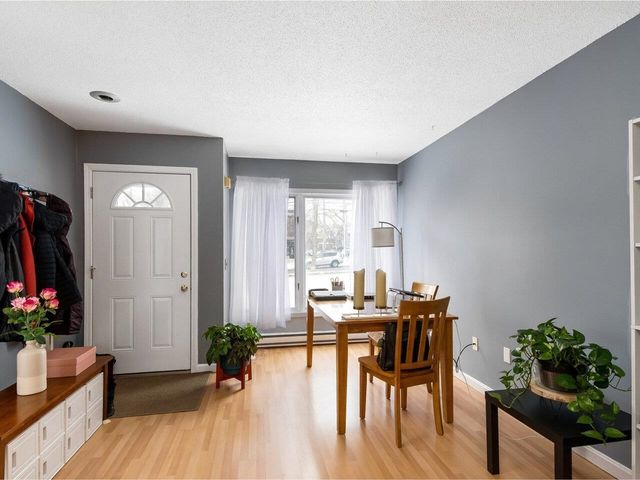 297 College St Apt C-4, Burlington, VT 05401