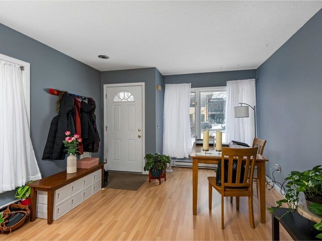 297 College St Apt C-4, Burlington, VT 05401