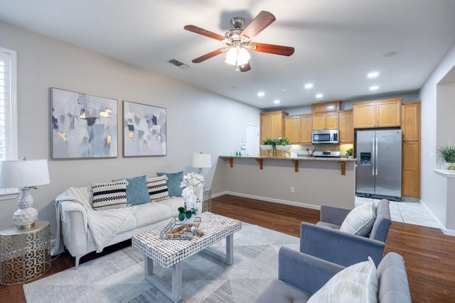 171 W Santa Cruz Way, Mountain House, CA 95391