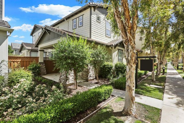 171 W Santa Cruz Way, Mountain House, CA 95391