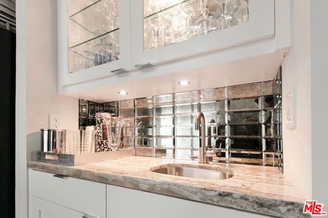2332 Fox Hills Drive 305, Los Angeles, CA 90064