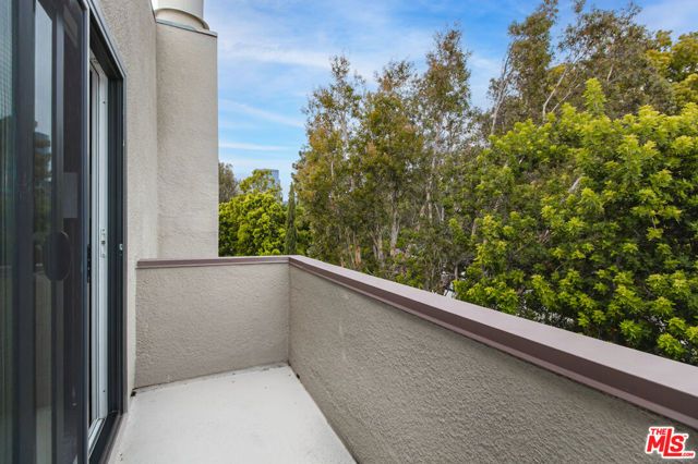 2332 Fox Hills Drive 305, Los Angeles, CA 90064