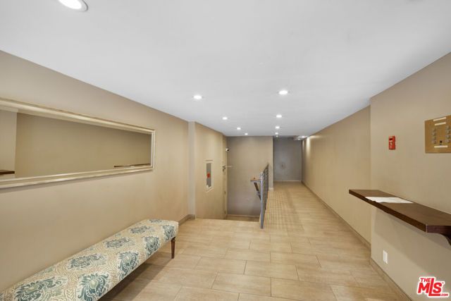 2332 Fox Hills Drive 305, Los Angeles, CA 90064