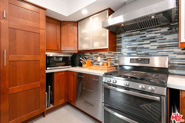 2332 Fox Hills Drive 305, Los Angeles, CA 90064
